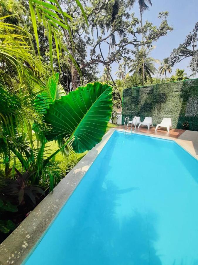 Half Hotel Calangute Kültér fotó
